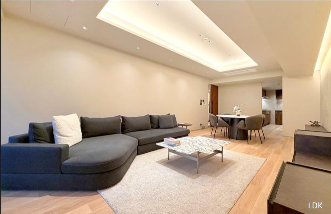 Azabudai Park House