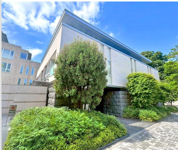 Premist Minami Aoyama