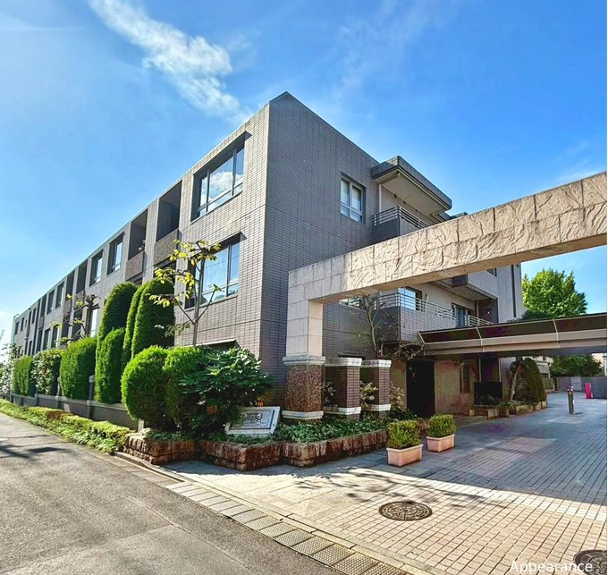 Lions Mansion Motoyoyogi Grandfort