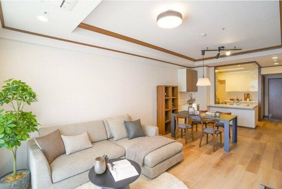 The Residence Shirokane Suite